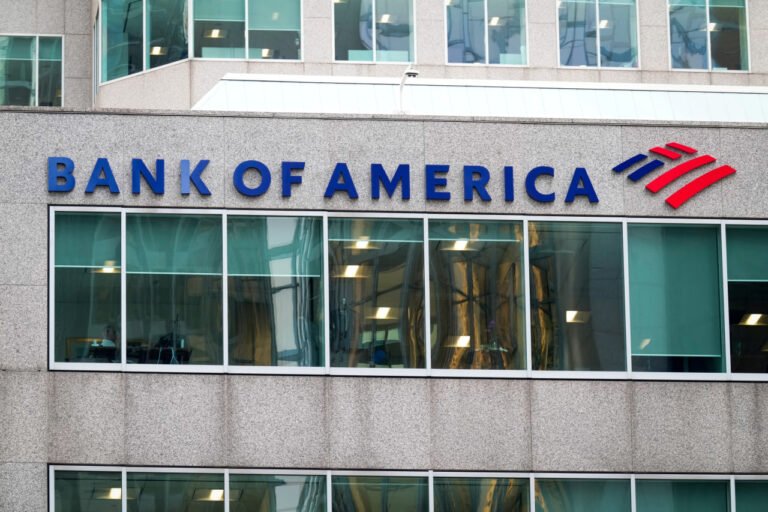 INTEL: Bank of America clients sell a net $18.5 billion of US stocks in two weeks